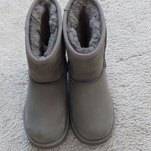 UGG Plush Shearling-Lined Slip-On in Gray